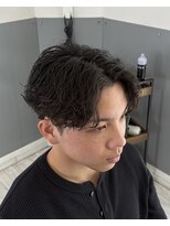 ヘアーアンドビューティー ザ ビー(Hair & Beauty the B) 緩め波巻きパーマ