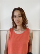 バズ(BUZZ)&nbsp;ブリーチなしダブルカラーでオレンジベージュ！