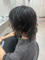 イロ(ilo.) ミディアムボブパーマ