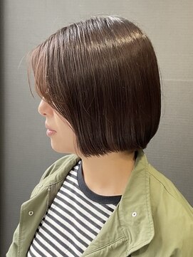 モノリス 武蔵小杉(MONOLITH.) 切りっぱなしボブ