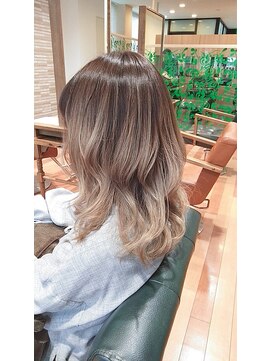 ルッカランス 王子店(Lucca Lance) 12月グラデーションカラー