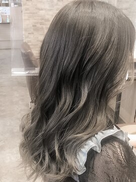 ビースリー ロア グラデーションカラー×イルミナカラー 2021/8/14[横浜/横浜駅]