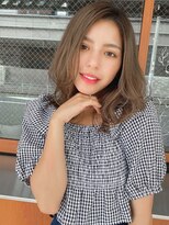 ルービック(Rubik's)&nbsp;大人可愛いくびれミディ（かきあげグレージュカラー）