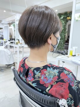 オウル(Owll) 【Owll】大人カワイイコンパクト刈り上げ女子ベリーショート