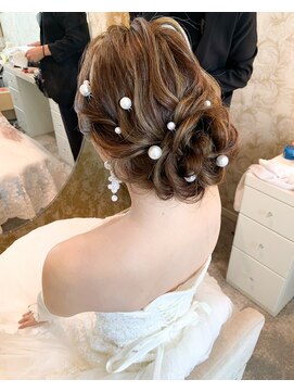 セットサロン ベル(Belle) シニヨン