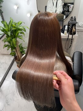 アールサロン アザブジュウバン(Rr SALON Azabu juban) プラチナRr SALON Hydro  XE トリートメント×水素３倍