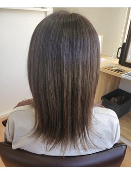 髪質改善美容室 エミ(emi) ラベンダーアッシュで透明感のある艶髪に♪