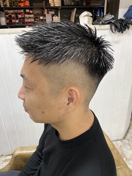 ワールドオーダー 天王寺店(WORLD ORDER) ショートフェードカット