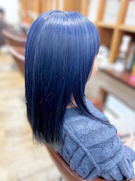 クネア(kunea) ブルーシルバーブルーグレージュハイトーンカラー