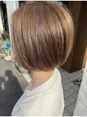ライトベージュ