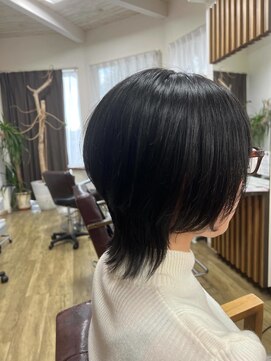 アローズ(arose) ウルフカット