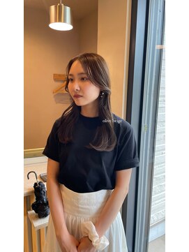 ヘアデザイン ソラ(Sola) ブリーチなしのオリーブベージュ/透明感カラー/暗め/ワンカール