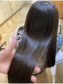 縮毛矯正髪質改善トリートメントで極上のサラサラヘア