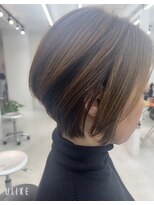 レア(l'ea) ショートボブ