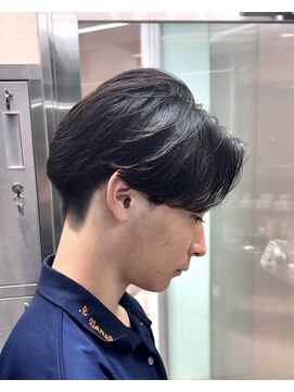 リベル(LIBER) センターパート/ニュアンスパーマ/カルマパーマ/八王子