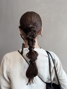 アパートメント オブ ソロン(The Apartment of Solon) 【Aya】キレイめな編み下ろし