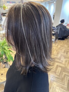 エルア(elua) ホワイトベージュハイライト!!