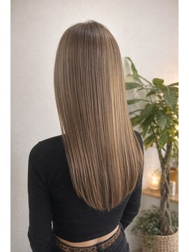 ラニ(Lani) ☆レディース×透明感抜群ミルクティーグレージュ