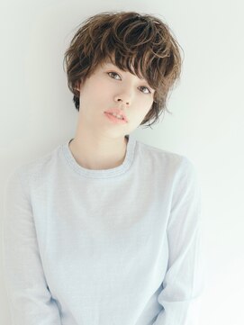 ローネス(LONESS) 小顔にみえるショート『タンバルモリセミウエット』