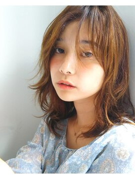 メゾンブラン アヴェダ(Maison Blanc AVEDA) たっぷりレイヤーのアンニュイヘア