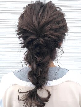 大切な日はプロの技でより華やかに☆デート・女子会…普段使いもOK♪hair JISTAにお任せください！