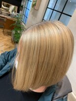 フラココ 神楽坂(hurakoko kagurazaka)&nbsp;【廣田真弓】ナチュラルブロンドヘア