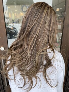 ヘア メイク ココ(hair make coco) 動きのあるハイライト♪