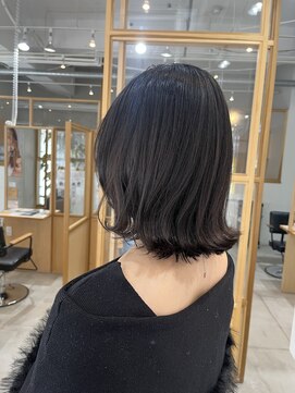 フェリアファム 北千里(FERIA fam) 似合わせカット×ツヤ髪カラー