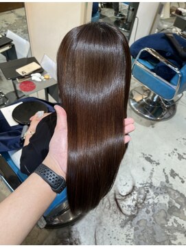 リラエ(Lyrae) 縮毛矯正/髪質改善/美髪カラー/トリートメント【大阪/西梅田】