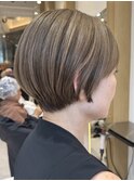 表参道白髪ぼかしレイヤーボブウルフショートヘアベージュ40代◎