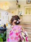 ツインのお団子ヘア