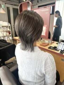 イロ ジェイアール JR奈良店(IRO) ウルフショートグレー