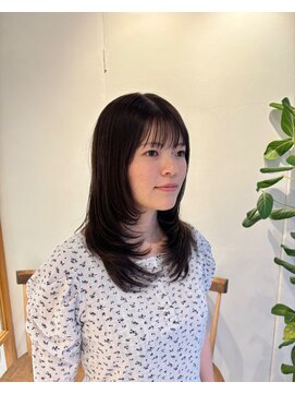 フィーカ(fika) 抜け感ミディアムレイヤー☆柔らかベージュ