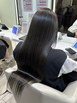 ケンジ 平塚 アネッタ(KENJE annetta) 艶髪ストレート　髪質改善カラー　髪質改善トリートメント
