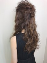 ヘアー アトリエ アンジー(Hair Atelier Angee)&nbsp;大人の雰囲気のハーフアップ