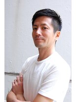 メリケンバーバーショップ コウベ(MERICAN BARBERSHOP KOBE)&nbsp;ツーブロックツイストパーマビジネスかき上げフェード#m616