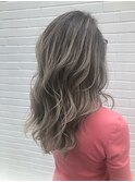 ホワイトバレイヤージュ