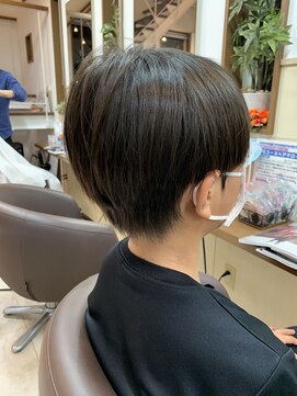 コアフィールフィス(COIFFURE fils) 《見附　今町》メンズ　キッズ　ナチュラルショート