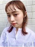 ピンクベージュ
