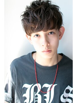 アントワープトーキョー(antwerp TOKYO) 『力石サトシ』波巻き束感ショートツーブロックマッシュ