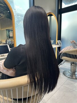 ロンドメリア 天神大名店(Lond Melia) ★メルティカラーフェミニンロング艶髪似合わせカットミディア厶