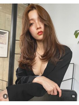 ヨロ 小岩(YOLO) 今年流行る！？《ローレイヤーカット》&《シルキーブラウン》