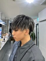 キング 楠葉店(K!ng)&nbsp;波巻きツイストスパイラルパーマ/フェザーパーマ/眉毛/メンズ