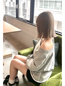 チル(chill) グレージュ