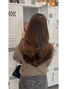 プラチナ(PLATINA) ハイレイヤーレイヤーカットブリーチ無しカラー顔周り韓国