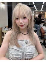 サンドレオ 新宿店(sand Leo) ホワイトベージュ ハッシュカット
