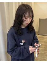 ニュウニュウムーン(NIUNIU moon) ロングパーマとチョコレートブラウン