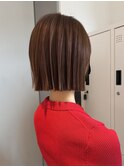 切りっぱなしボブ/暖色カラー/縮毛矯正/髪質改善/外ハネスタイル