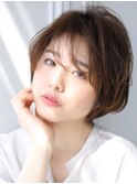 ほどよいヌケを仕込んだ “女っぽショート” 