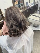 ムーブ(Moob)&nbsp;柔らかさや軽さがでる魅力的なベージュカラー【別府】